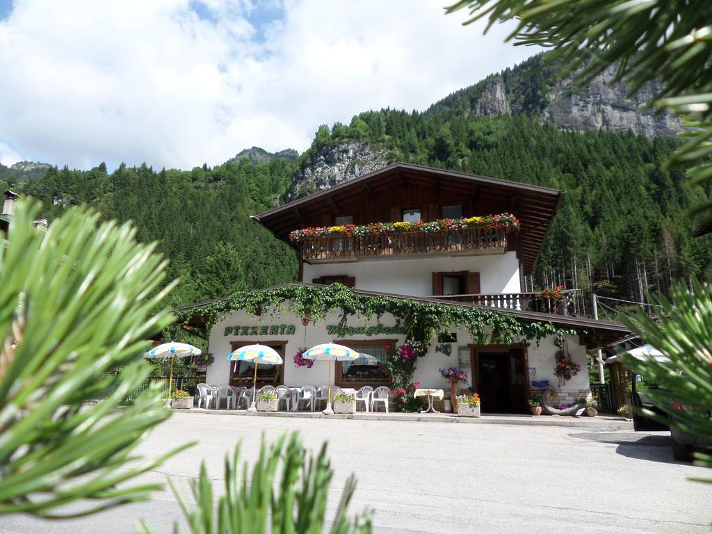 Affittacamere Pizzeria Marmolada ร็อคคา ปิเอโตเร ภายนอก รูปภาพ